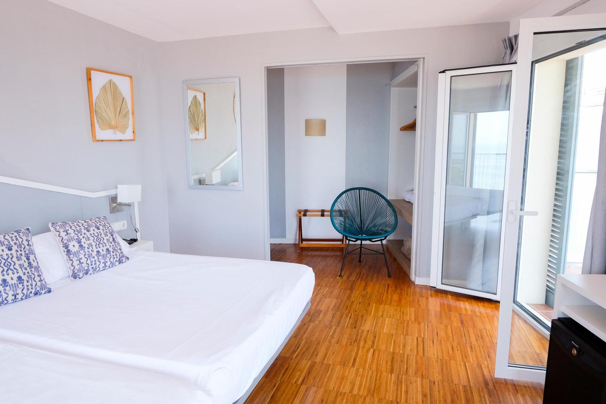 Hotel Subur Sitges Oda fotoğraf
