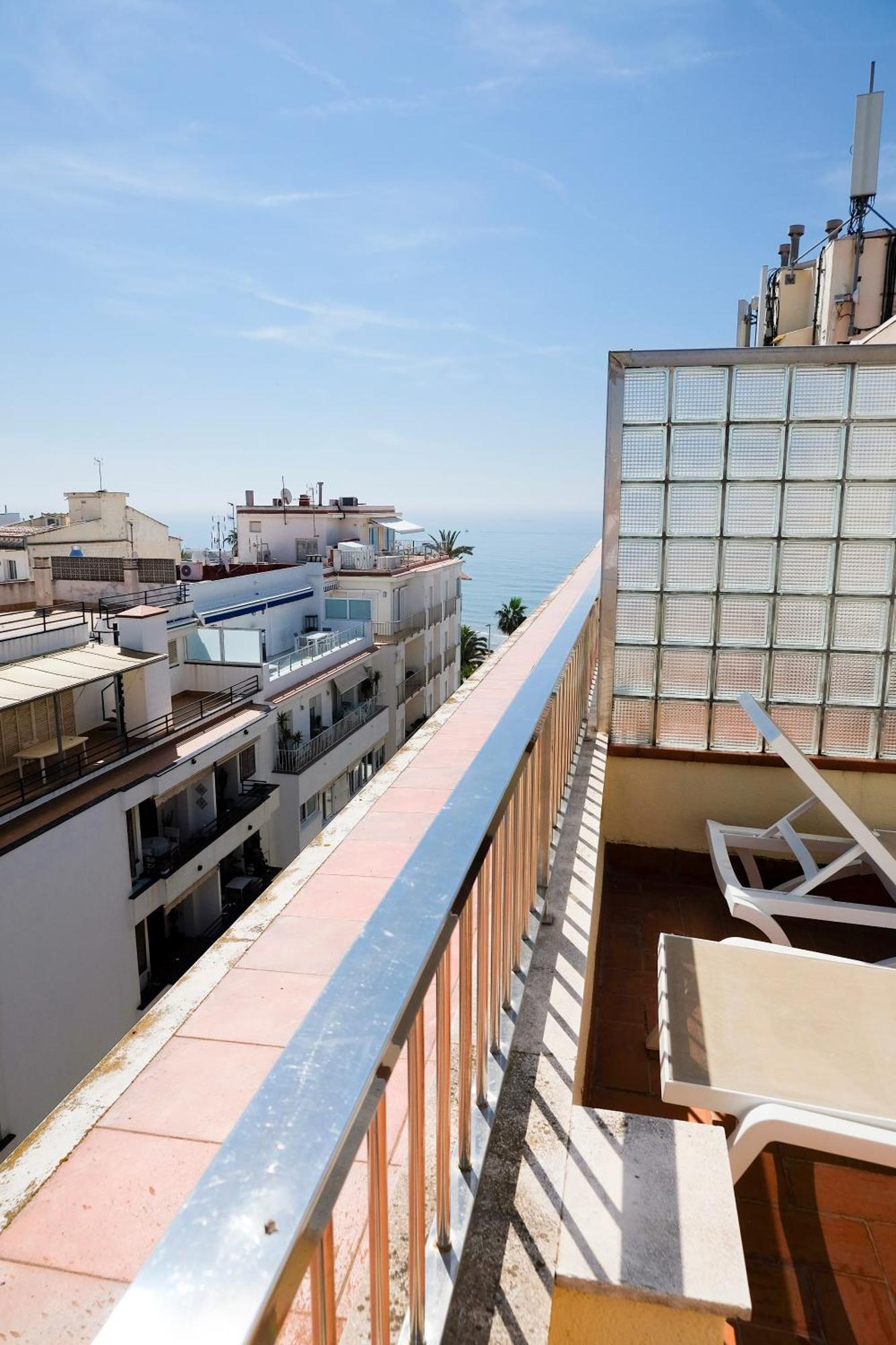 Hotel Subur Sitges Oda fotoğraf